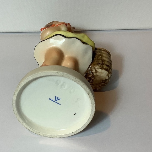 Hummel “Sister” figurine. Vintage - Picture 6 of 6